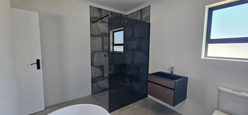 3 Bedroom Property for Sale in Country Club Western Cape